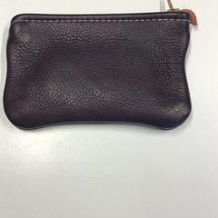 Cartera P.M., segons ha informat W2 - Tomorrowland mitjançant iLost