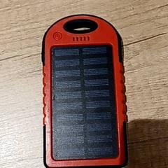 Eletrónica Powerbank, como reportado por Regio Antwerpen - Brussel utilizando o iLost