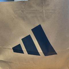 토트 백, iLost를 사용하여 Designer Outlet Roosendaal에 보고됨