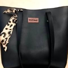 Táska, amint azt RET az iLost segítségével jelentette.