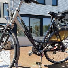 Emakumeen bizikleta blauw Gazelle, gisa salatu by Fietsdepot Diepenbeek iLost erabiliz
