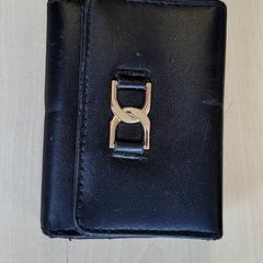 Portemonnee Kidane، كما تم الإبلاغ عنه بواسطة Connexxion Haarlem IJmond عبر iLost