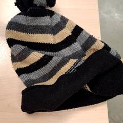 Gorro adulte, ha sido reportado por IKEA Grenoble con iLost
