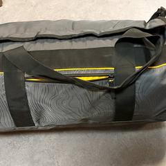 가방 - Sport-/reistas, iLost를 사용하여 Regio Oost-Vlaanderen에 보고됨