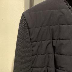 Chaqueta Donker blauw - 060326 VERK, ha sido reportado por Ziggo Dome con iLost