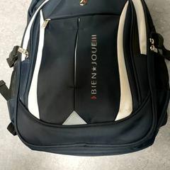 Zaino Donkerblauw, come riportato da Regio West-Vlaanderen utilizzando iLost