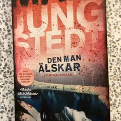 Liburua, gisa salatu by MEININGER Hotel Berlin "Mitte" Humboldthaus iLost erabiliz