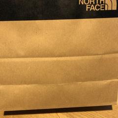 Purchase north face がiLostで Designer Outlet Roermond によって報告されました