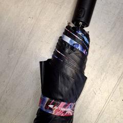 Parapluutje, come riportato da Qbuzz DMG utilizzando iLost