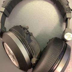 Slúchadlá, ako bolo nahlásené Eindhoven Airport pomocou iLost