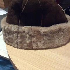 Brown hat, as reported by MEININGER Hotel Berlin "Mitte" Humboldthaus using iLost