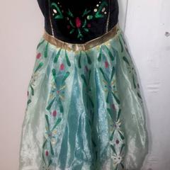 Vestit, segons ha informat Grand Hotel Amrath Kurhaus mitjançant iLost