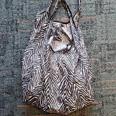 Taška, jak nahlášeno Connexxion Amstelveen pomocí iLost