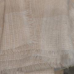 Xaile echarpe, como reportado por IKEA Toulon utilizando o iLost