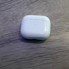 İLost kullanarak EBS Tramplein tarafından bildirildiği gibi Airpod