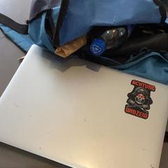 Ordenador portátil Lenovo, ha sido reportado por MEININGER Hotel Berlin "Mitte" Humboldthaus con iLost