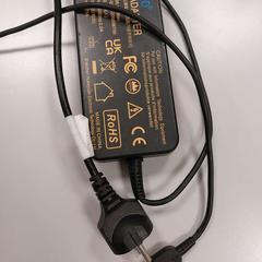 Carregador de portátil Zwart, como reportado por Vrije Universiteit Amsterdam utilizando o iLost