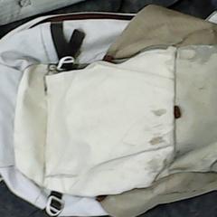 Sac quechua, a été signalé par SnowWorld Landgraaf utilisant iLost