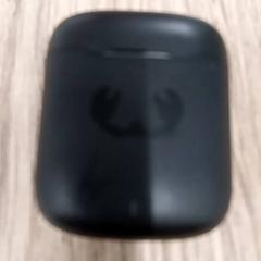 Airpodcase, como reportado por Arriva Limburg Zuid utilizando o iLost