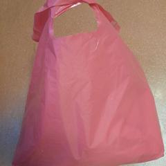 حقائب حمل وحقائب اليد plastique rose، كما تم الإبلاغ عنه بواسطة TCL عبر iLost