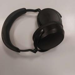 Headphones Zwart, as reported by Vrije Universiteit Amsterdam using iLost