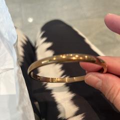 Armband, segundo informou a iLost
