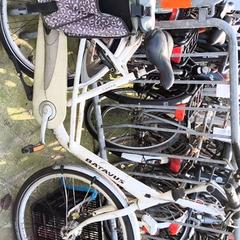 Bicicleta feminina Batavus, segundo informou Stadswerk072 usando iLost