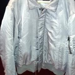 ジャケット がiLostで TivoliVredenburg によって報告されました