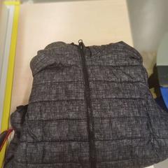 メンズジャケット Doudoune がiLostで IKEA Toulon によって報告されました