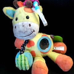 Mysig leksak Giraffe met accessoires, rapporterat av Burgers' Zoo med iLost