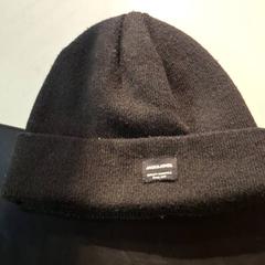 Keps Noir, rapporterat av IKEA Hénin-Beaumont med iLost