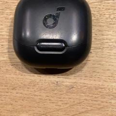 İLost kullanarak MEININGER Hotel Amsterdam City West tarafından bildirildiği gibi Airpod Black