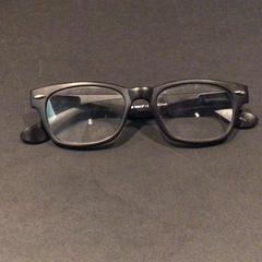 Bicchieri, come riportato da Van der Valk Hotel Amsterdam Zuidas utilizzando iLost