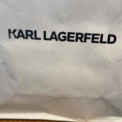 Purchase karl lagerfeld karl, come riportato da Designer Outlet Roermond utilizzando iLost