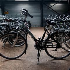 Bicicleta femenina Batavus Groen/Blauw, segons ha informat Fietsdepot Hasselt mitjançant iLost