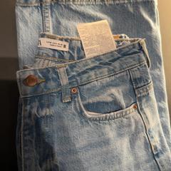 Jeans, a été signalé par Van der Valk Hotel Houten utilisant iLost