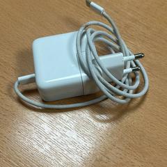 Adapter, amint azt Sheraton Brussels Airport Hotel az iLost segítségével jelentette.