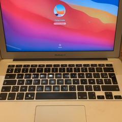 Macbook Gris, a été signalé par MEININGER Hotel Marseille Centre la Joliette utilisant iLost