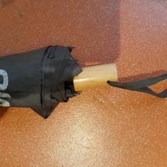 Składany parasol anthracite, zgłoszono przez TCL przy użyciu iLost