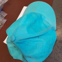 Čiapka bleue, ako bolo nahlásené TCL pomocou iLost