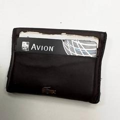 Peňaženka DESMARAIS, ako bolo nahlásené ilévia pomocou iLost