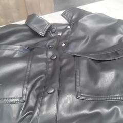 Jas Zwart, zgłoszono przez Arriva Friesland / Groningen przy użyciu iLost