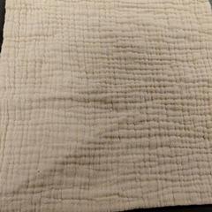 Manteta chiffon, segons ha informat IKEA Strasbourg mitjançant iLost