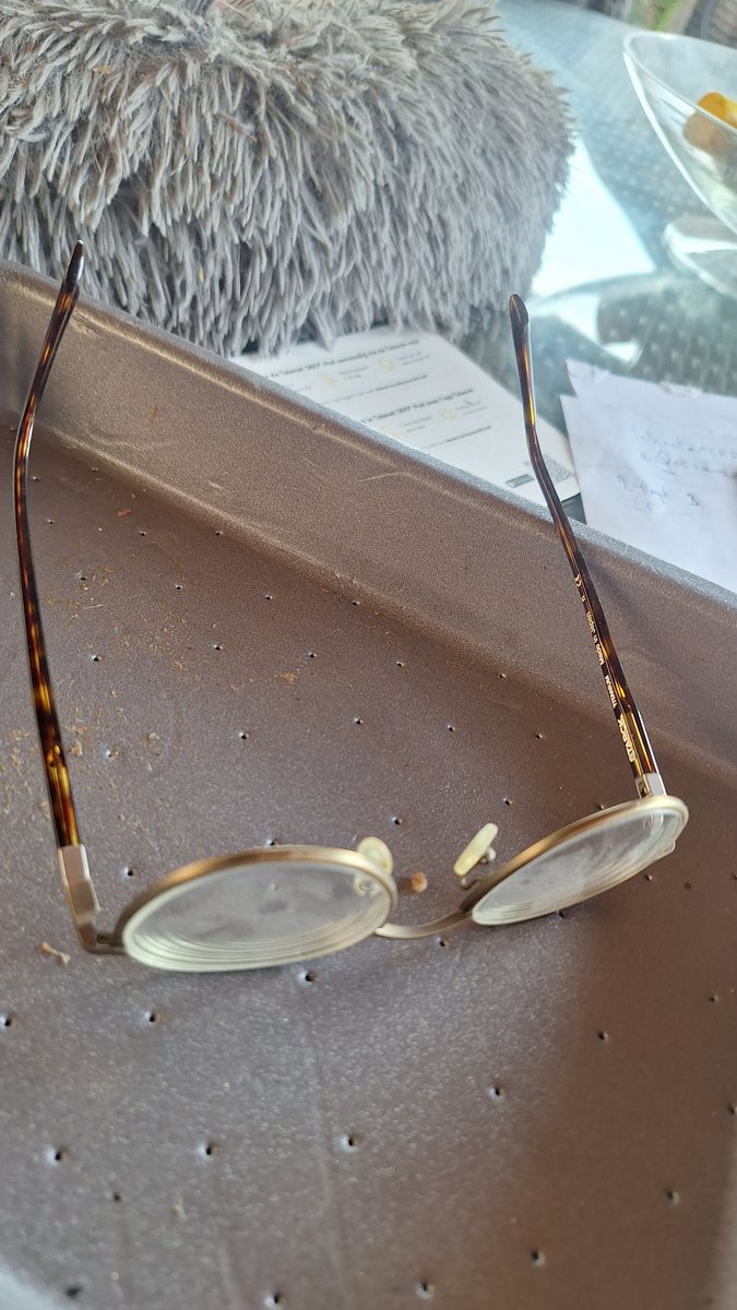 Bril op sterkte titanium goudkleurige glazenhouder, bruine geflambeerde armen, nr van frame na contr