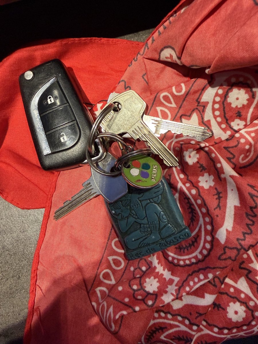 Keys winkelmuntje plus, sleutelhanger rec de tabasco, huissleutels