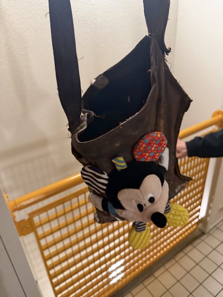 Neck bag Spijker met knuffel erop