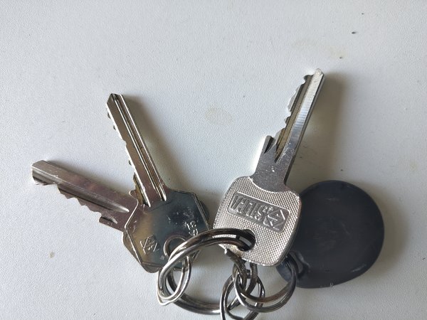 Keychain 3 sleutels, druppel en sleutelhanger